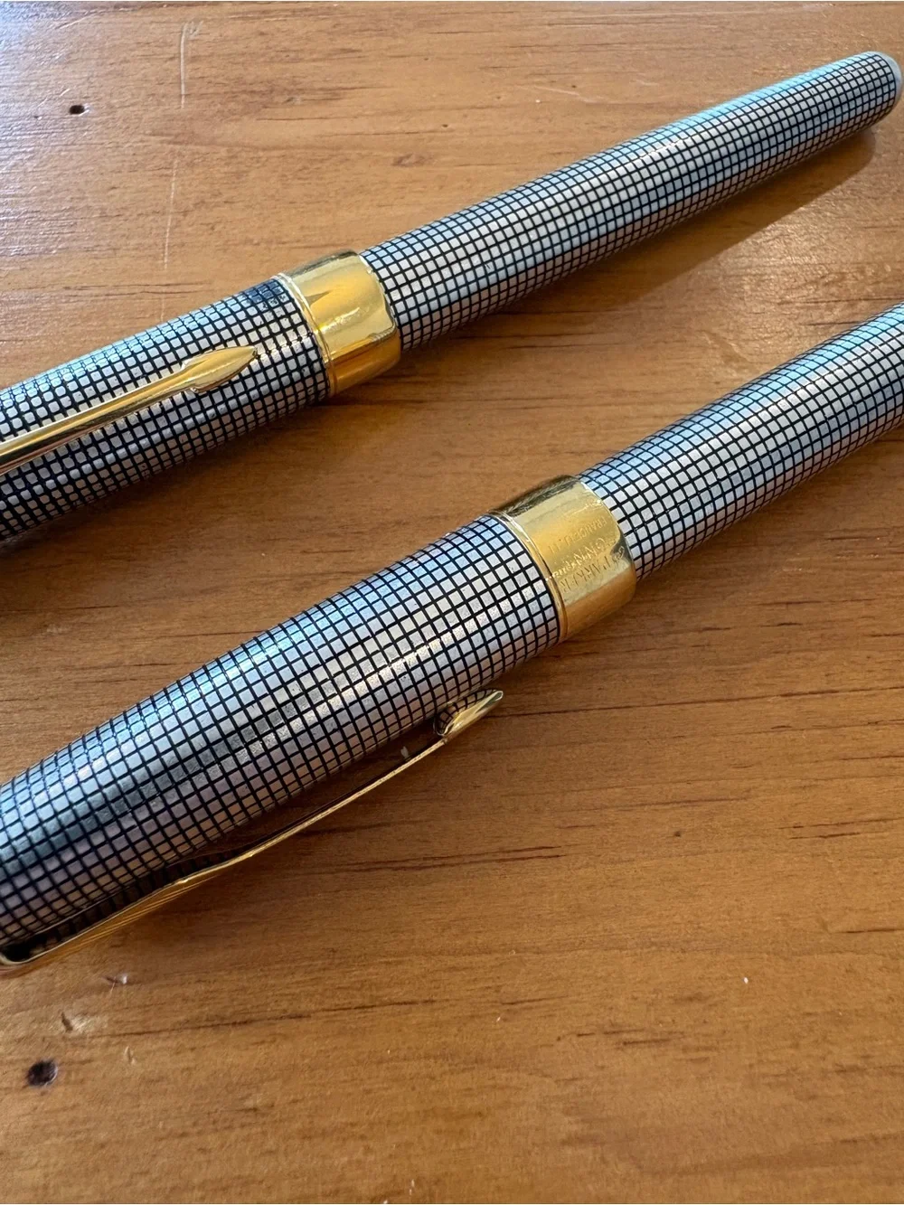 Parker Sonnet Ciselé Chiselled Silver Fountain Pen & Ballpoint Set 18K Gold Nib